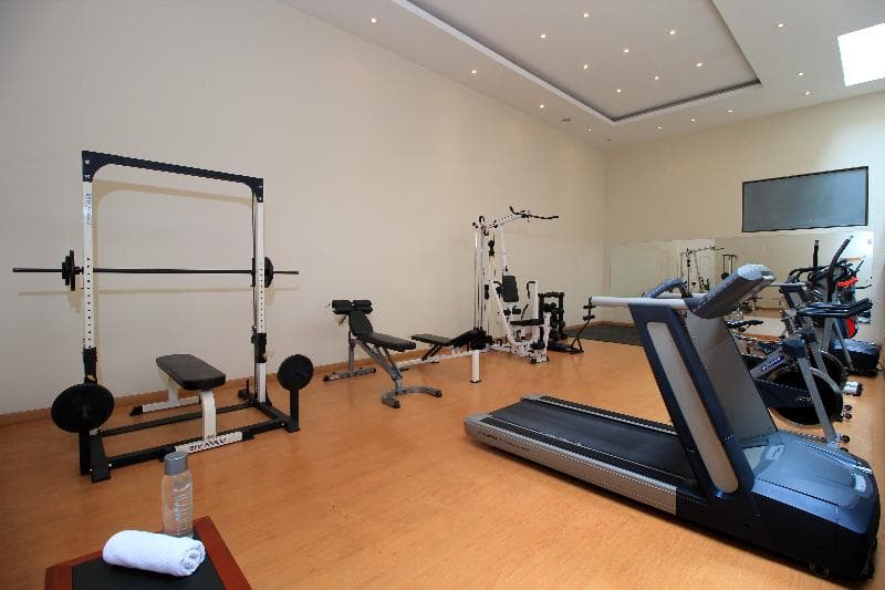 Windsor House Inn By Geh Suites 4
