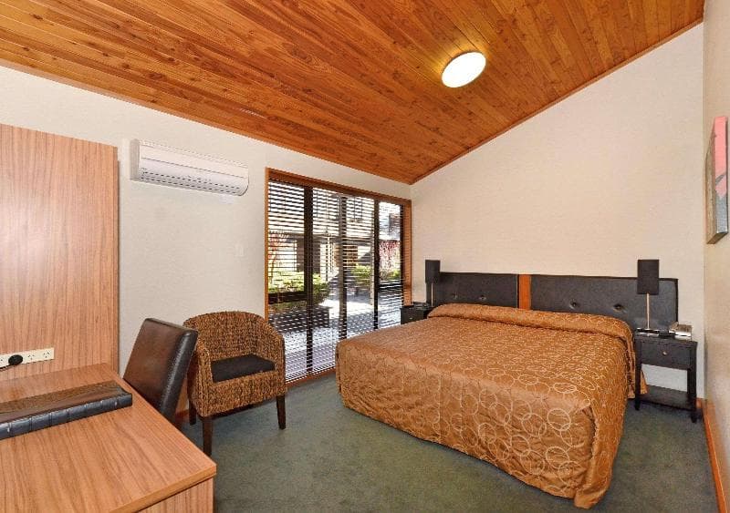 The Marlborough Riverside Hotel 3