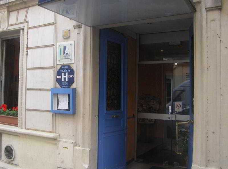 Ibis Styles Paris Pigalle Montmartre (Adults only) photo 1