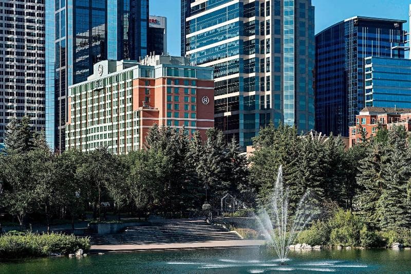 Sheraton Suites Calgary Eau Claire 5