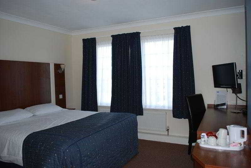 Celtic International Hotel Cardiff Airport 4
