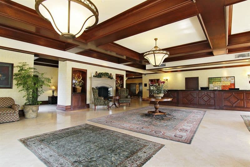Bay Landing Hotel 5