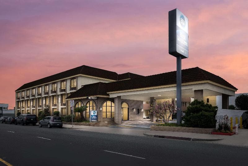 Best Western Norwalk Inn 4