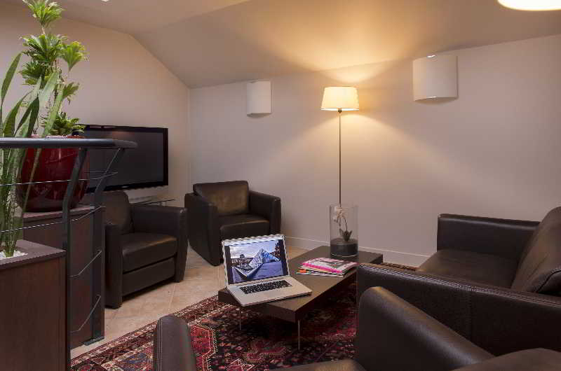 Hotel Apollinaire 5