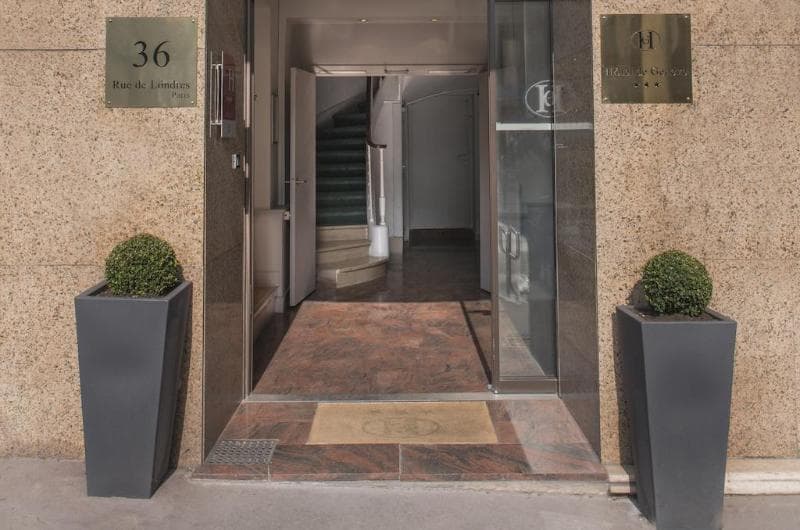 Hotel De Geneve photo 1