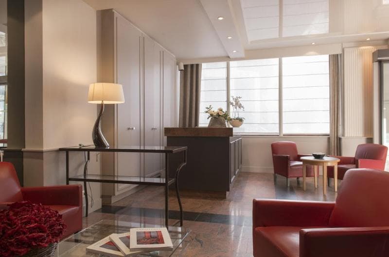 Hotel De Geneve 5
