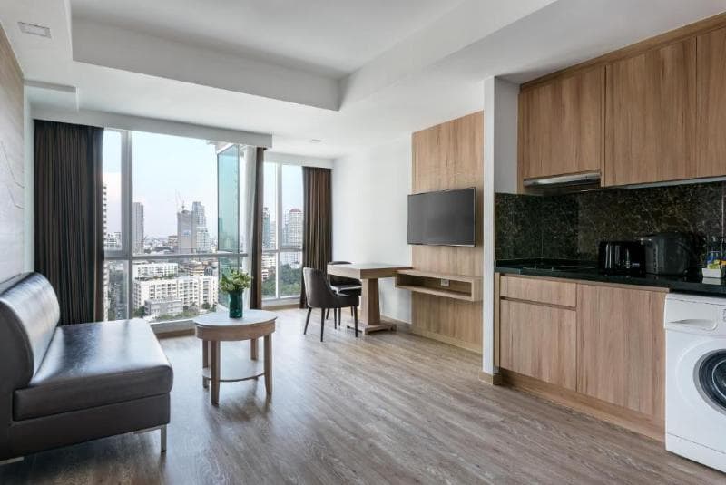 Adelphi Grande Sukhumvit 1