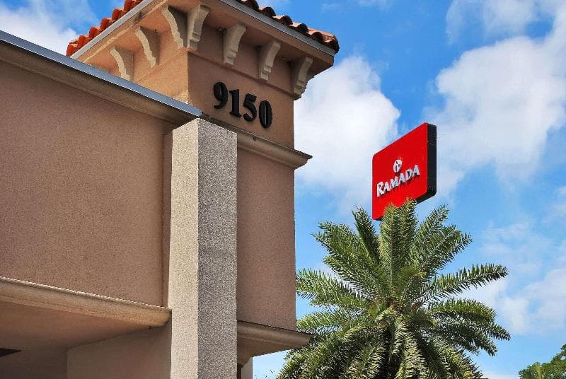 Ramada By Wyndham Jacksonville I-95 By Butler Blvd 2