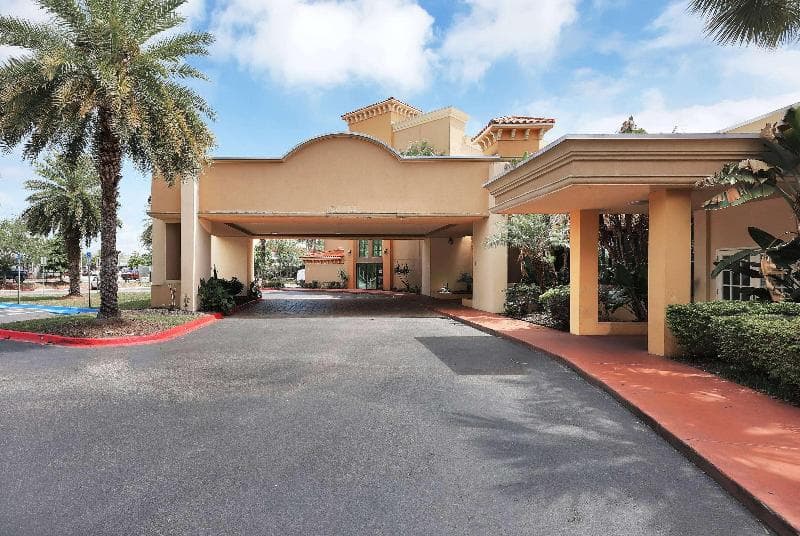 Ramada By Wyndham Jacksonville I-95 By Butler Blvd 3