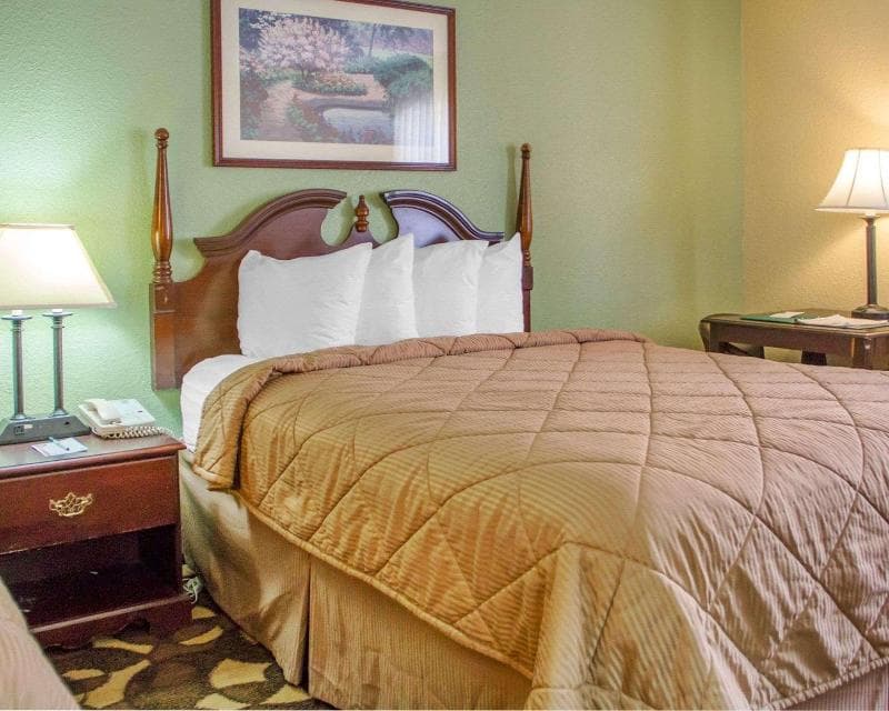 Quality Inn photo 1