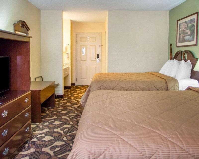 Quality Inn 3
