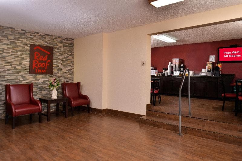 Red Roof Inn Cartersville 3