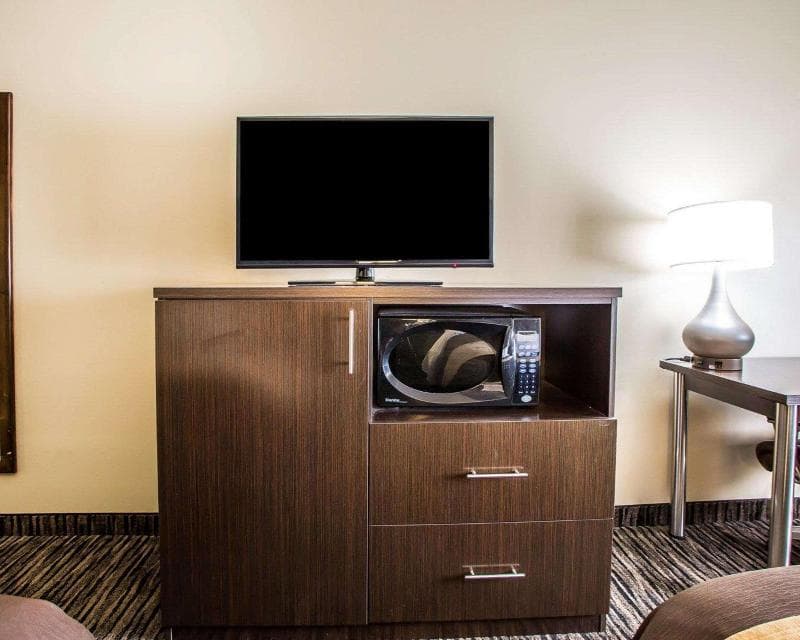 Quality Inn 5