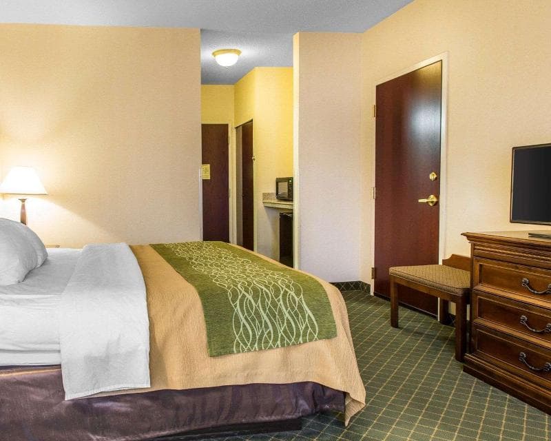 Comfort Inn 2