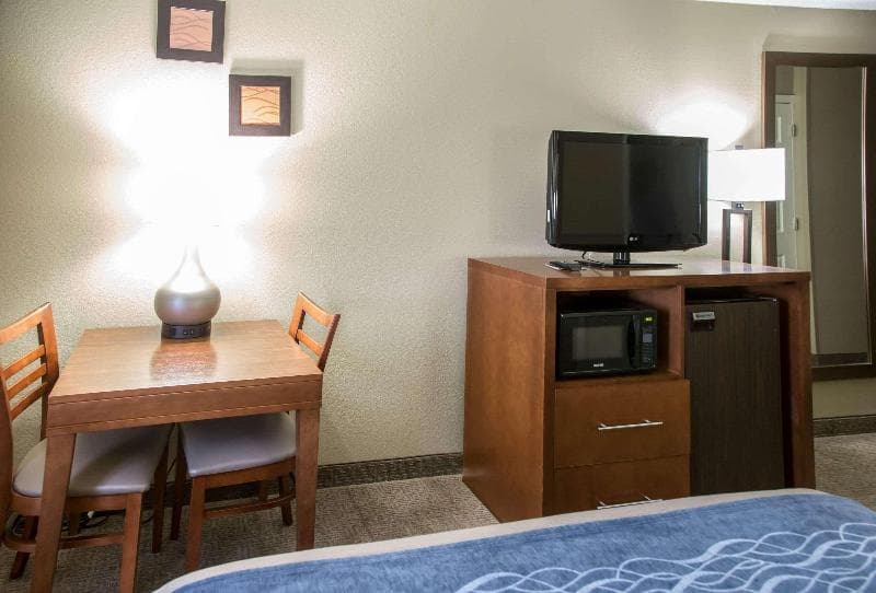 Comfort Inn Gurnee - Mall Area 5