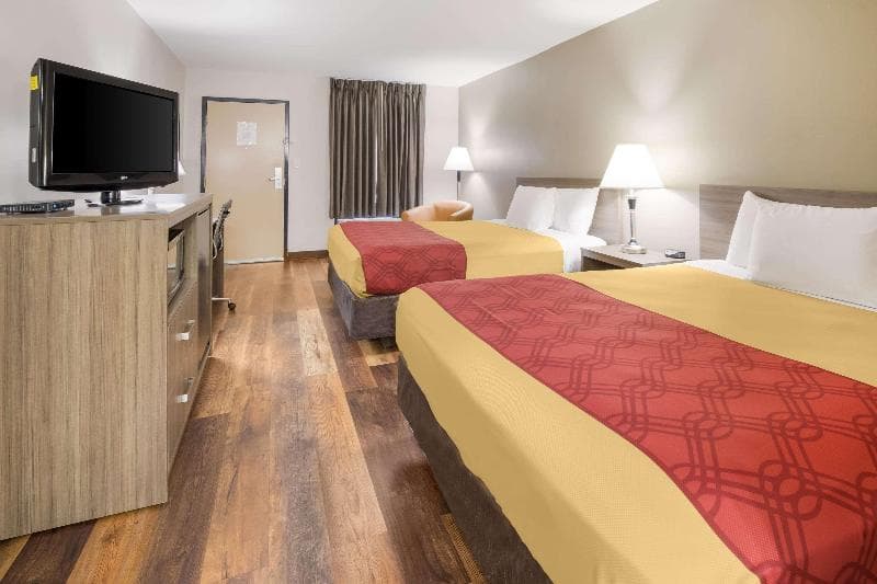 Econo Lodge photo 1