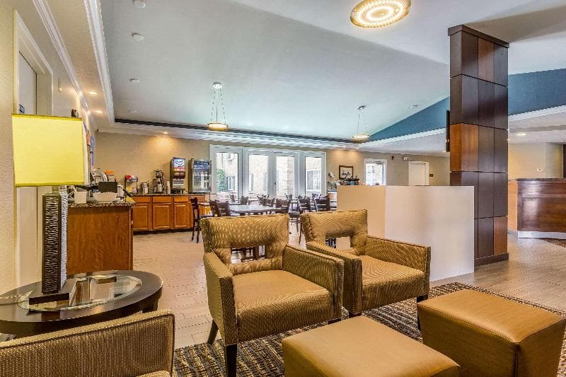 Comfort Inn 4