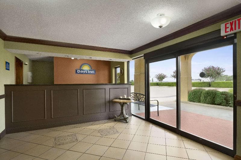 Days Inn by Wyndham Southaven 2