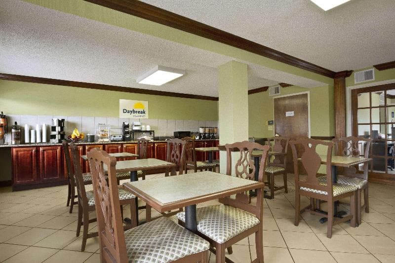 Days Inn by Wyndham Southaven 3
