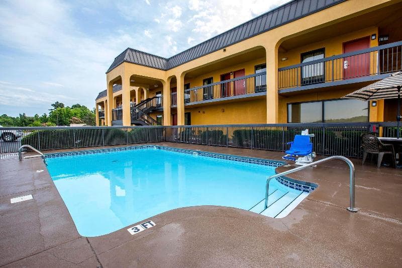 Quality Inn Airport - Southeast 4