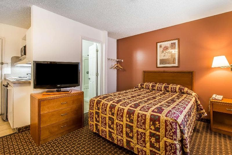 Suburban Extended Stay Abercorn 2