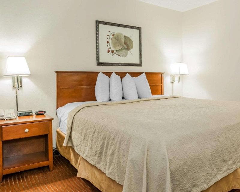 Baymont by Wyndham Indianapolis East 5