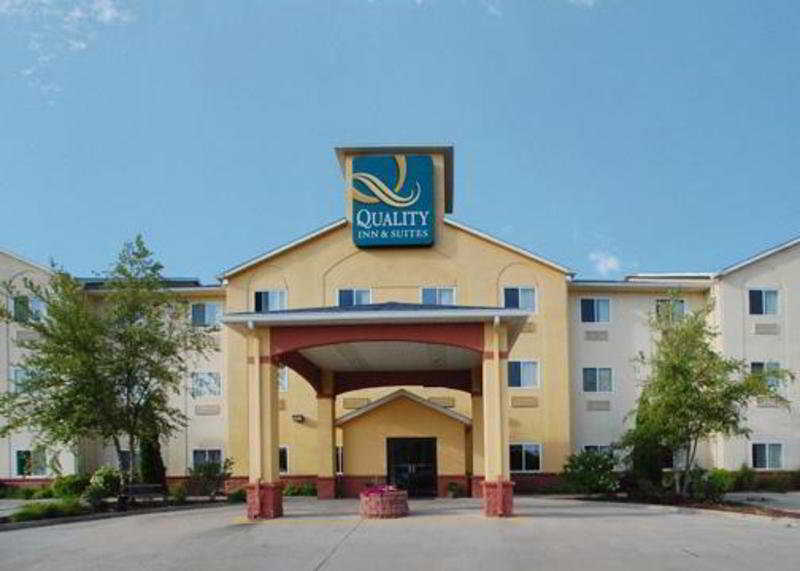 Quality Inn & Suites main