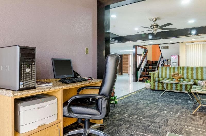 Quality Inn South photo 1