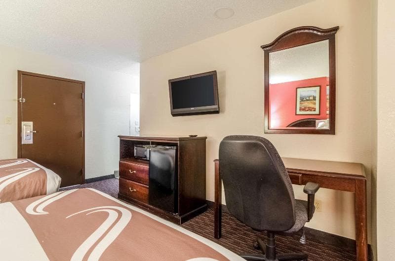 Quality Inn South 3