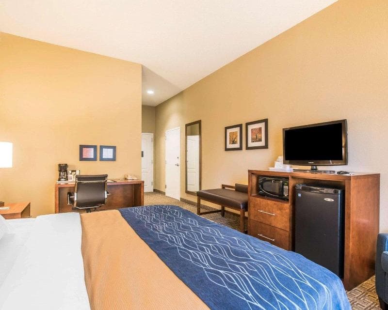 Comfort Inn & Suites Dover-Portsmouth 2