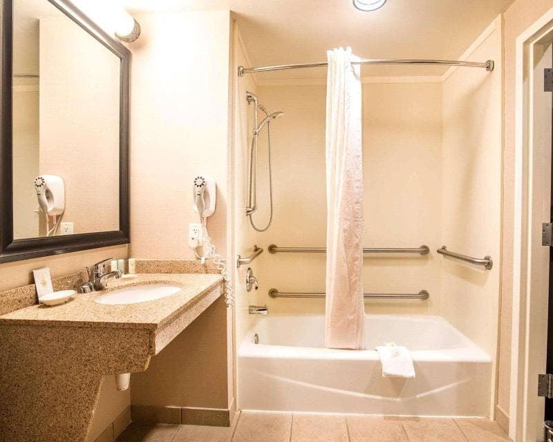 Comfort Inn & Suites Dover-Portsmouth 4