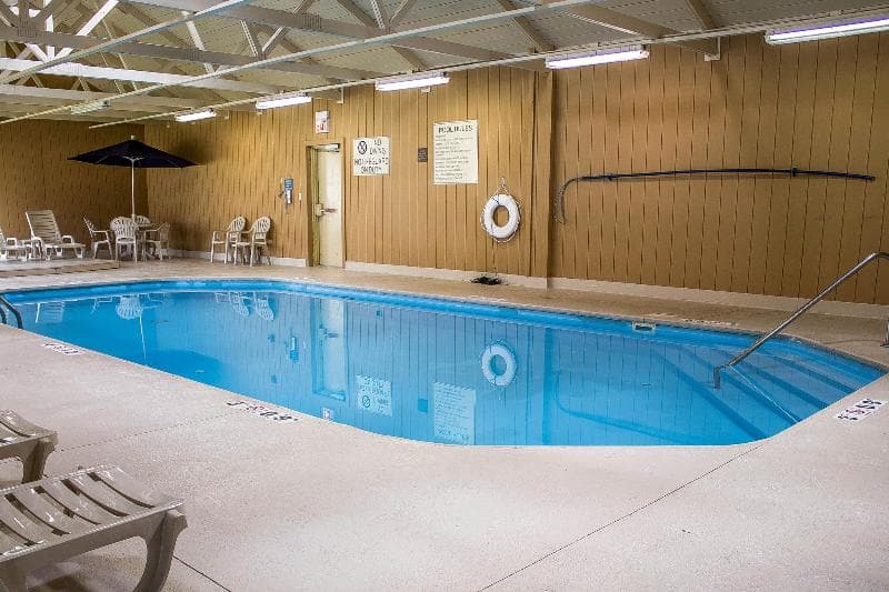 Norwood Inn & Suites Columbus 4