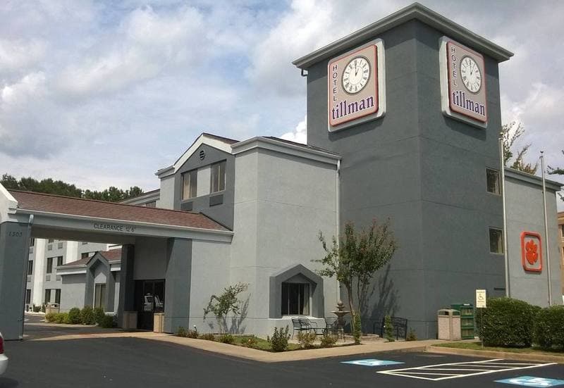 Inn at Clemson 3