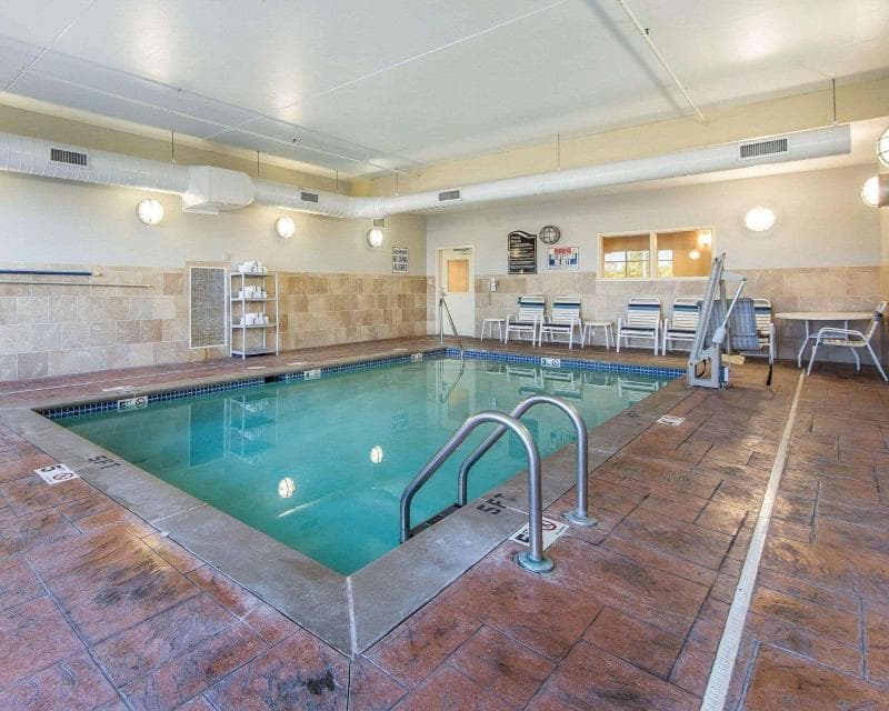Comfort Suites East 5