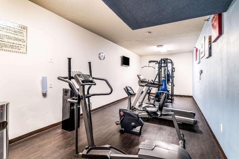 Comfort Suites South photo 1