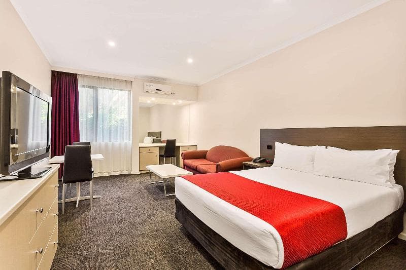 Quality Hotel Manor 5