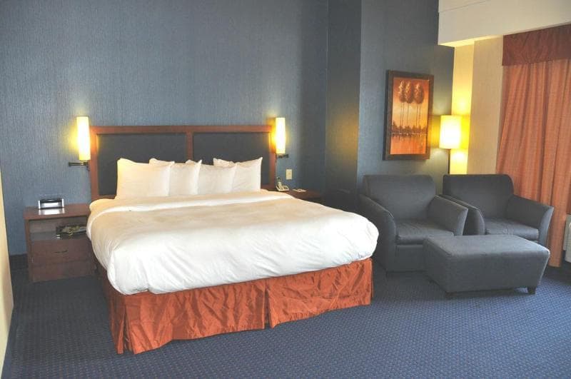 Quality Inn & Suites Levis 4