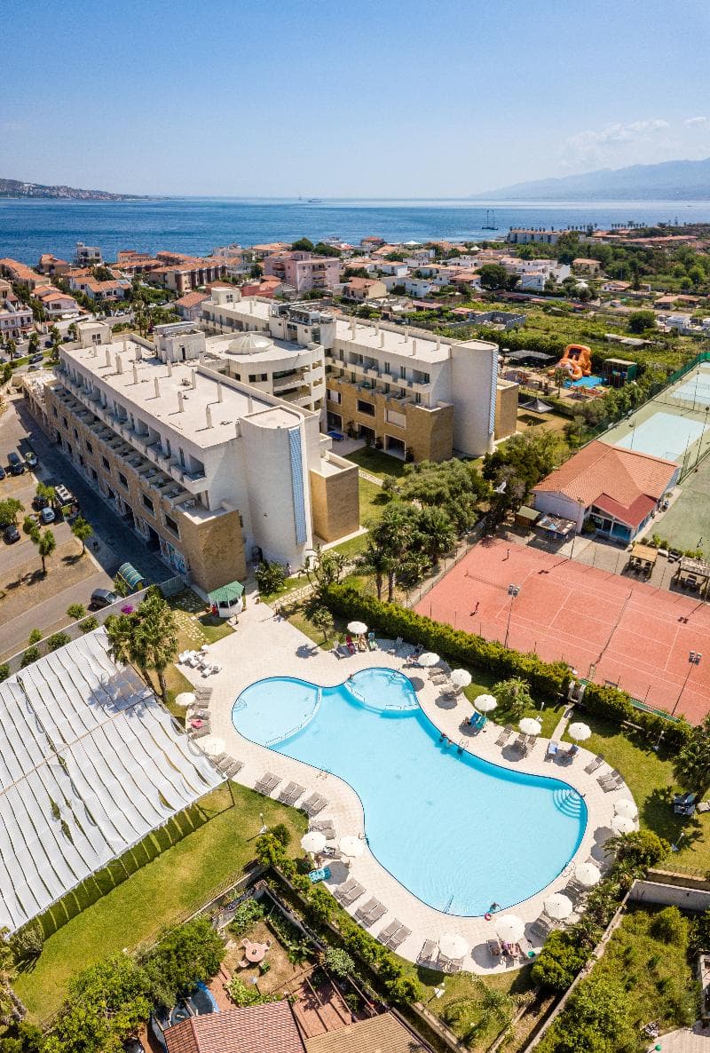 Capo Peloro Resort - Adults Only 3