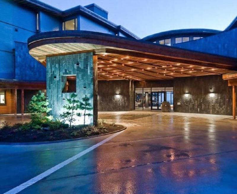 Black Rock Oceanfront Resort 5
