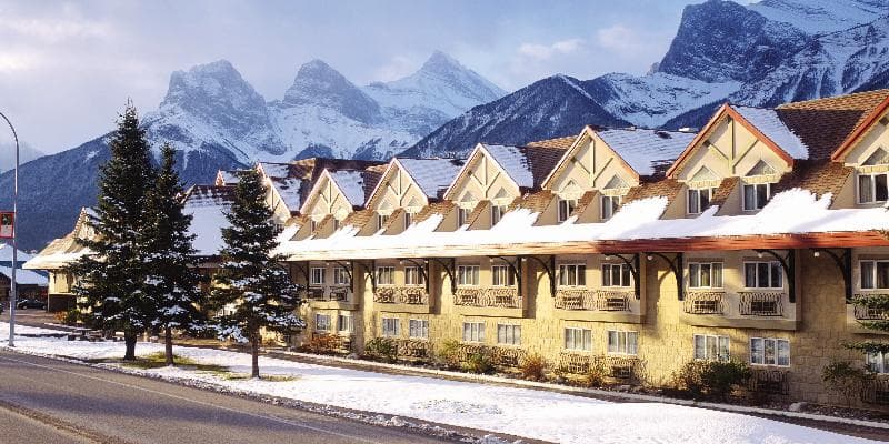 Canmore Inn & Suites photo 1