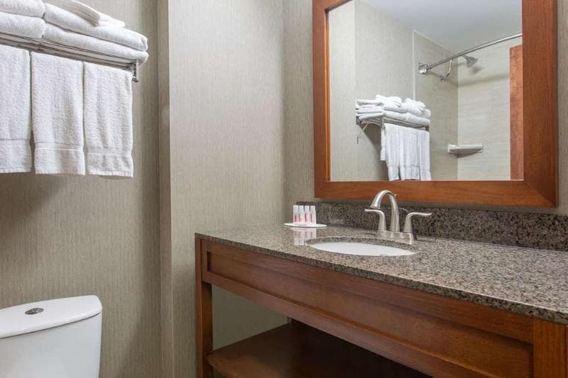 Canmore Inn & Suites 4