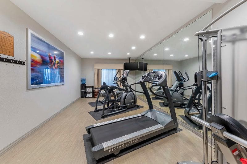 Best Western Plus Executive Inn 2