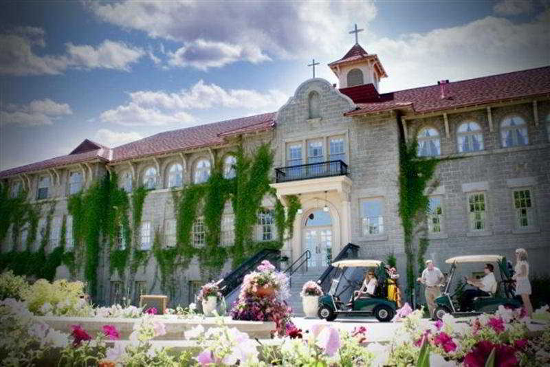St. Eugene Golf Resort & Casino 3