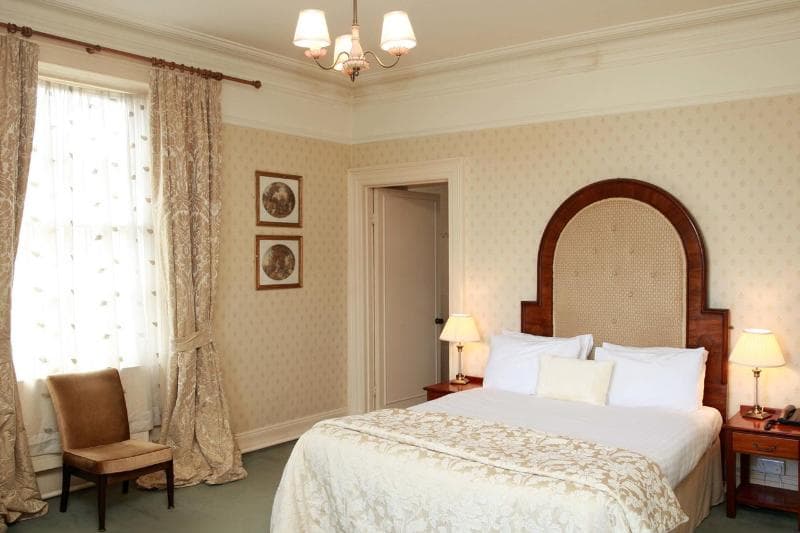 Londonderry Arms Hotel 4