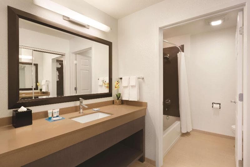 Hyatt House Miami Airport 5