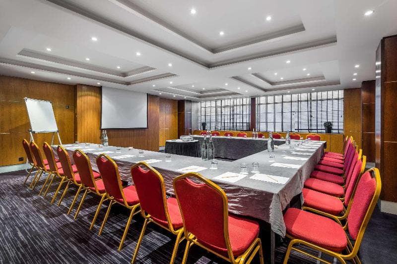 Courthouse Hotel London Soho 2