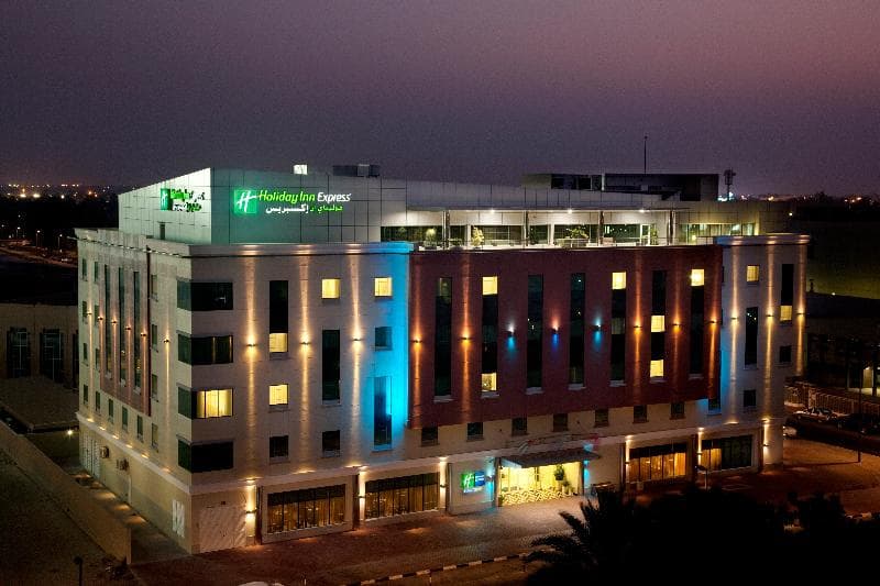 Holiday Inn Express Dubai- Safa Park 4