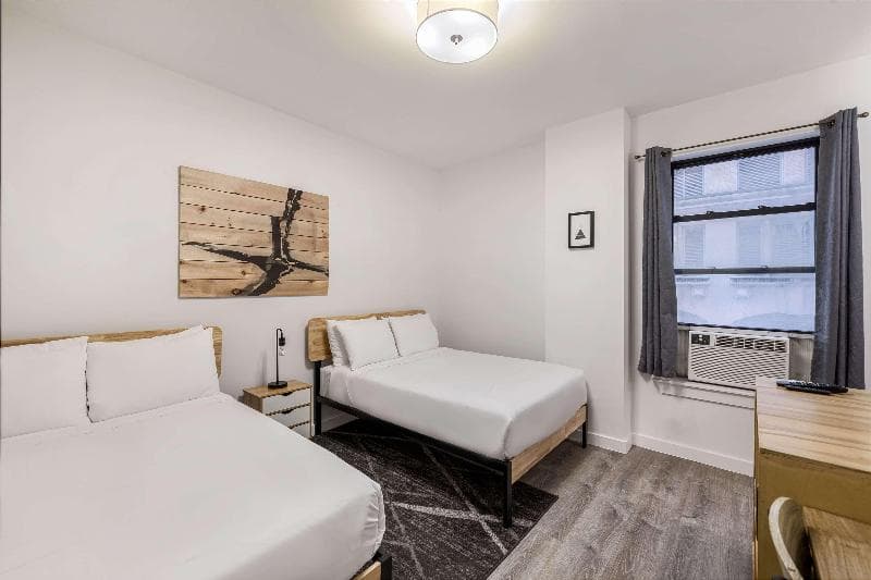 Hotel 27 by LuxUrban, a Baymont by Wyndham 2