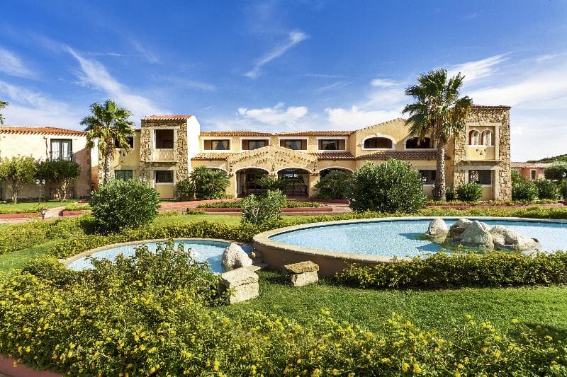 Colonna Resort 3