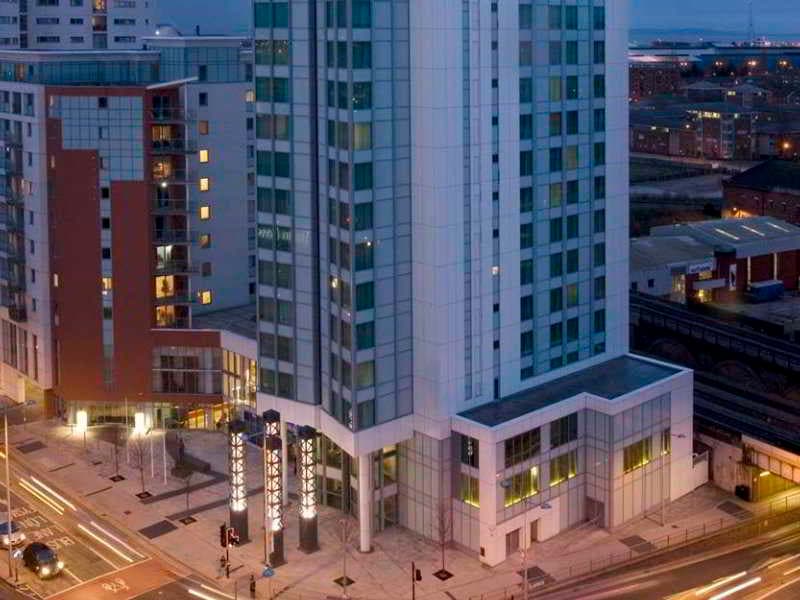 Radisson Blu Cardiff 3